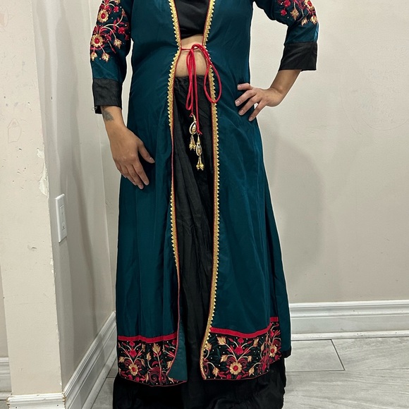 Indian designer clothes - Picture 2 of 16